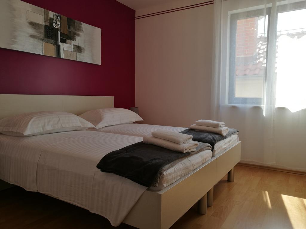 Apartments Benika Бол Экстерьер фото
