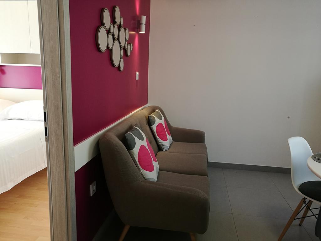 Apartments Benika Бол Экстерьер фото